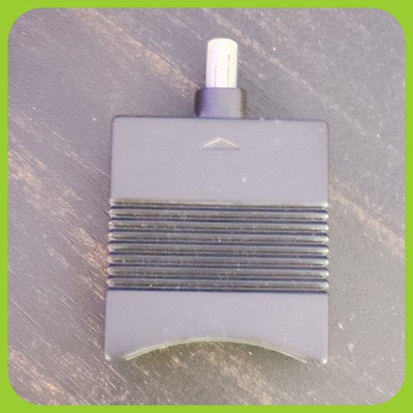 Microsoft || Xbox Wireless Controller Host LM576 - Picture 3 of 3